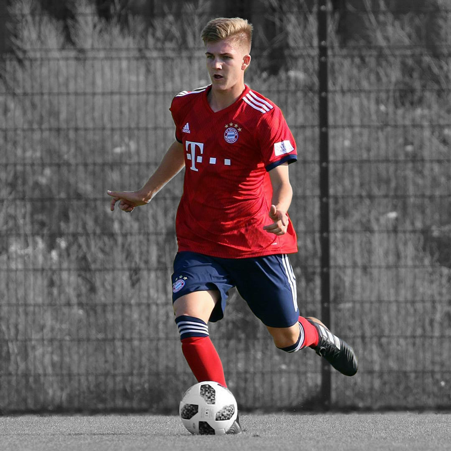 NACHWUCHS SPIELER